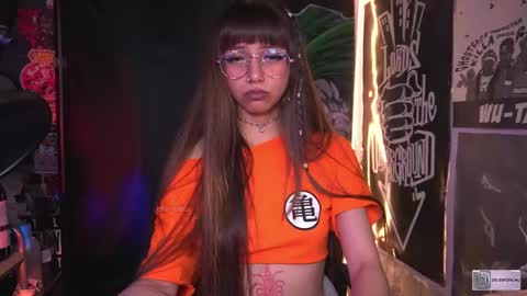 follow me on instagram .    online show from 11/03/25, 05:03