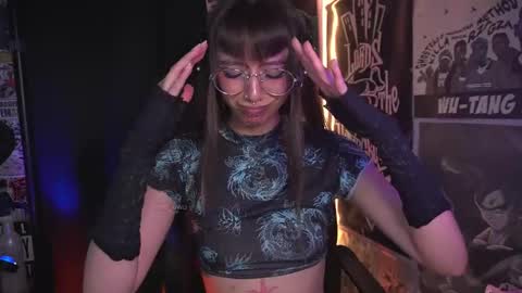 follow me on instagram .    online show from 12/22/25, 04:26