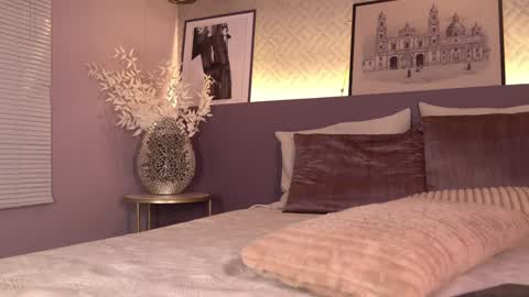 Snapshot of ellediane chatting on 01/31/25, 06:57 Elle Diane online show from 01/31/25, 06:57