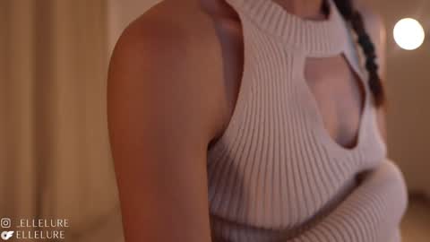 Linda Restrepo online show from 01/30/25, 01:00