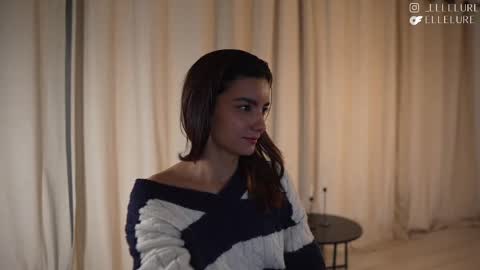 Linda Restrepo online show from 02/17/25, 09:41