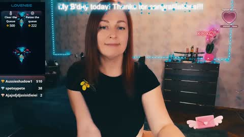 Elli   NEXT STREAM      online show from 12/06/24, 10:19