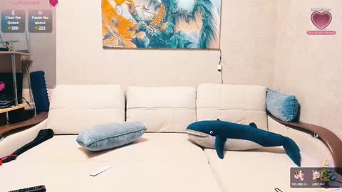 Elli   NEXT STREAM      online show from 01/21/25, 03:37