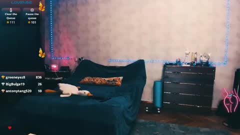 Elli   NEXT STREAM      online show from 09/21/25, 07:04