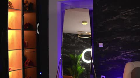 EllenKarter online show from 02/05/25, 08:57