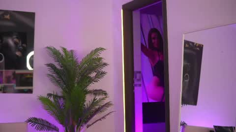 Snapshot of ellenkarter chatting on 05/06/26, 03:57 EllenKarter online show from 05/06/26, 03:57