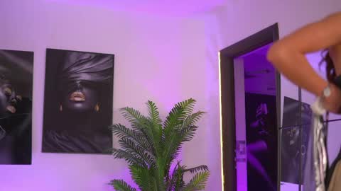 Snapshot of ellenkarter chatting on 05/30/26, 03:36 EllenKarter online show from 05/30/26, 03:36