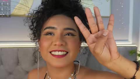 Snapshot of ellette_ chatting on 03/05/26, 07:10 princess online show from 03/05/26, 07:10