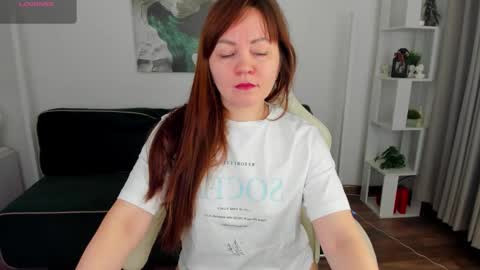 Snapshot of elli_anderson chatting on 02/17/26, 01:57 elli_anderson online show from 02/17/26, 01:57
