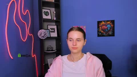 Snapshot of elli_ashley chatting on 04/01/26, 11:22 Ashley online show from 04/01/26, 11:22