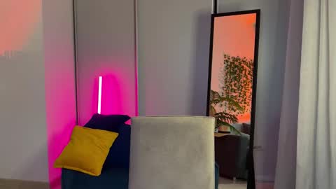 Snapshot of elli_harmon chatting on 10/26/25, 02:12 Ellie --- Ill see you either on Friday or Saturday and definitely on Sunday online show from 10/26/25, 02:12