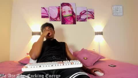 Snapshot of ellie_andy19 chatting on 02/25/26, 09:02 kev dani online show from 02/25/26, 09:02