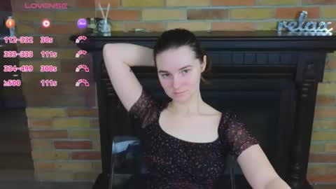 Snapshot of ellie_babyy chatting on 04/18/26, 08:07 Ellie online show from 04/18/26, 08:07