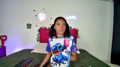 Snapshot of ellie_cute7 chatting on 05/06/26, 07:41 ellie_cute7 online show from 05/06/26, 07:41