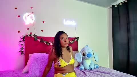 Snapshot of ellie_cute7 chatting on 05/30/26, 07:22 ellie_cute7 online show from 05/30/26, 07:22