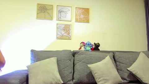 Ellie online show from 05/07/26, 10:42