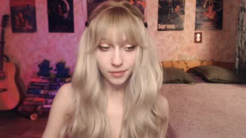 ellie_friendly online show from 02/06/25, 11:26