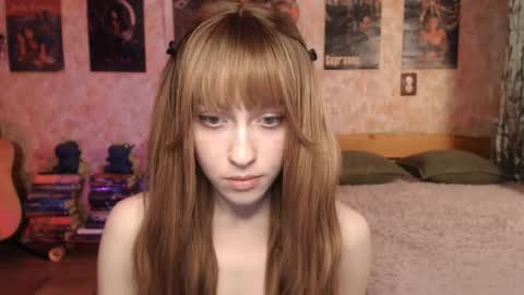 ellie_friendly online show from 03/21/26, 11:37