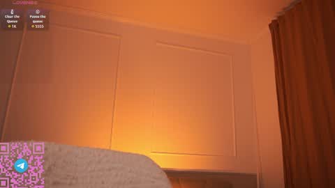 Snapshot of ellie_land chatting on 06/11/26, 02:37 Lexy online show from 06/11/26, 02:37