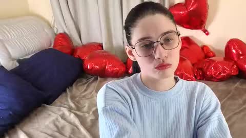 Snapshot of ellie_magic chatting on 02/22/26, 06:06 ellie_magic online show from 02/22/26, 06:06