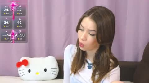 Snapshot of ellie_miller_ chatting on 04/08/26, 09:48 ellie online show from 04/08/26, 09:48