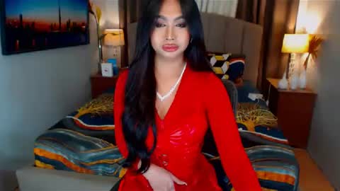 Snapshot of elliecummers chatting on 01/14/25, 12:43 ellie online show from 01/14/25, 12:43