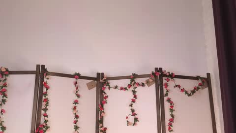 elliefrost online show from 02/19/25, 12:46