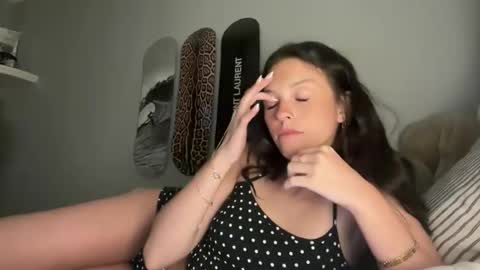 Ellie Harts online show from 05/07/26, 08:14