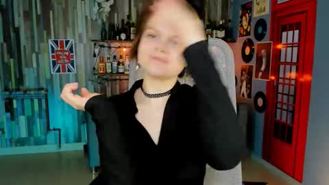 elliemurler online show from 12/14/25, 01:27