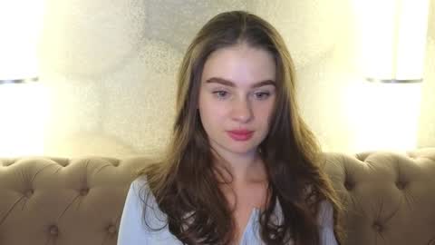 Snapshot of elliephant_ chatting on 01/14/25, 12:24 just Emily online show from 01/14/25, 12:24