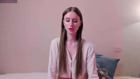 Snapshot of ellierough chatting on 03/20/26, 05:18 ellierough online show from 03/20/26, 05:18