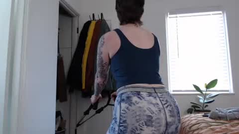Ellie Rowyn online show from 06/01/26, 07:26