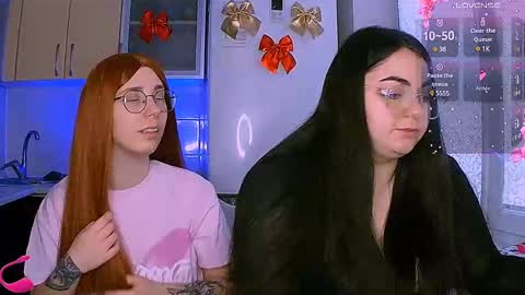 Snapshot of ellies_8 chatting on 01/28/25, 10:56 Ellie online show from 01/28/25, 10:56