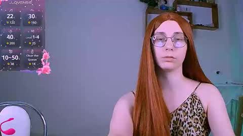 Snapshot of ellies_8 chatting on 02/08/25, 02:38 Ellie online show from 02/08/25, 02:38