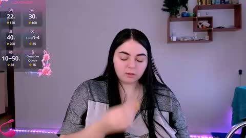 Snapshot of ellies_8 chatting on 02/27/25, 06:50 Ellie online show from 02/27/25, 06:50