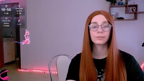 Snapshot of ellies_8 chatting on 03/12/25, 10:59 Ellie online show from 03/12/25, 10:59