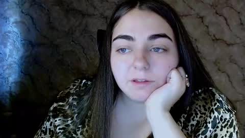 Snapshot of ellies_8 chatting on 09/13/25, 11:54 Ellie online show from 09/13/25, 11:54