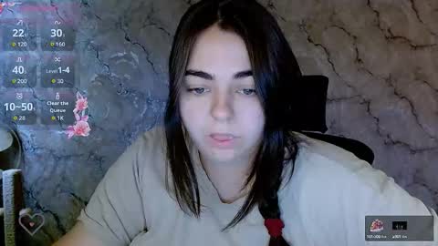 Snapshot of ellies_8 chatting on 09/17/25, 04:47 Ellie online show from 09/17/25, 04:47