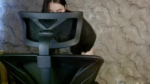 Snapshot of ellies_8 chatting on 10/03/25, 09:06 Ellie online show from 10/03/25, 09:06