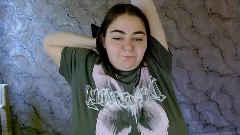 Snapshot of ellies_8 chatting on 10/09/25, 05:05 Ellie online show from 10/09/25, 05:05