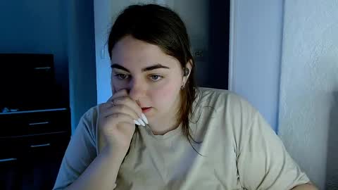 Ellie online show from 05/16/26, 04:09