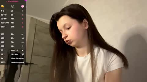 Snapshot of ellieschuffert chatting on 02/23/26, 02:14 Ellie online show from 02/23/26, 02:14