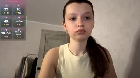 Snapshot of ellieschuffert chatting on 03/07/26, 05:43 Ellie online show from 03/07/26, 05:43