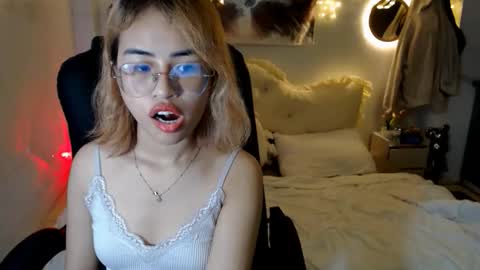 ellieyun online show from 09/23/25, 01:03