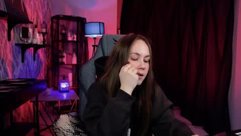 Snapshot of ellinvale chatting on 03/06/26, 12:01 Elin online show from 03/06/26, 12:01