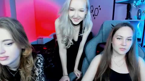 Elin online show from 05/22/26, 12:55