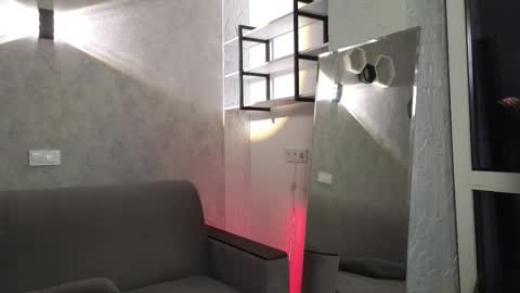 Snapshot of elliot_muscle04 chatting on 11/16/25, 04:01 elliot_muscle04 online show from 11/16/25, 04:01