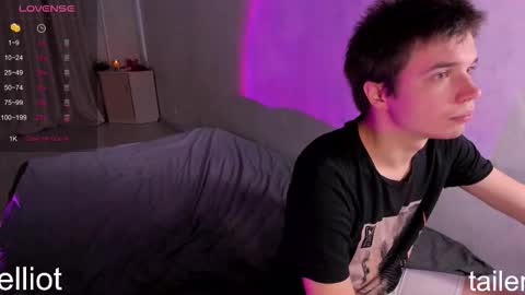 Snapshot of elliot_winki chatting on 11/08/25, 10:59 elliot_winki online show from 11/08/25, 10:59