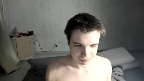 Snapshot of elliot_winki chatting on 03/16/26, 06:45 elliot_winki online show from 03/16/26, 06:45