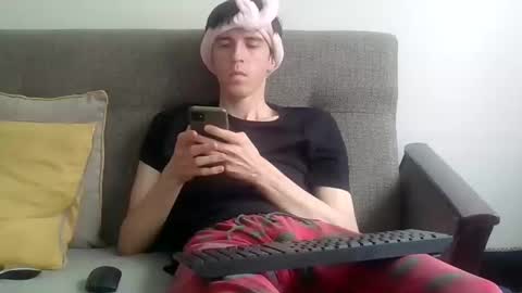 Snapshot of elliotdamri chatting on 05/27/26, 01:52 Elliot Damri online show from 05/27/26, 01:52